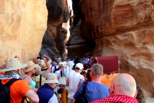 Touristenmassen in Petra.
